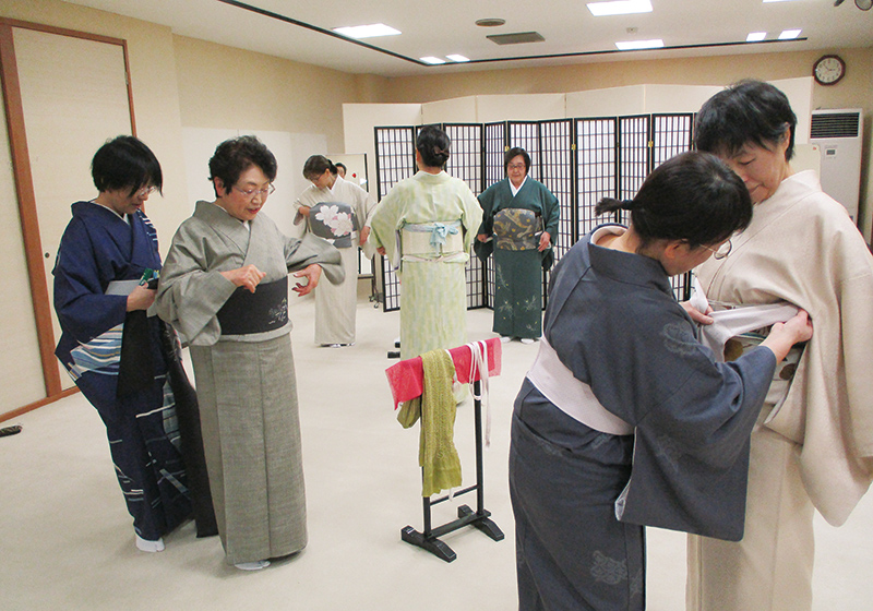 着付け教室の様子